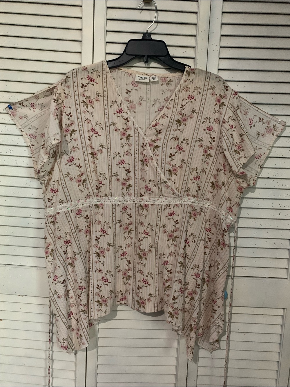 Cato Cream Floral V-Neck Peasant Top